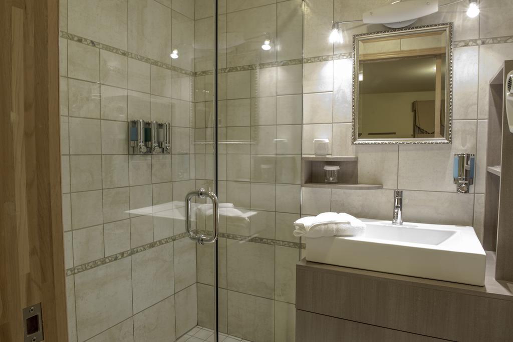 Hotel Le Francis New Richmond Habitación foto